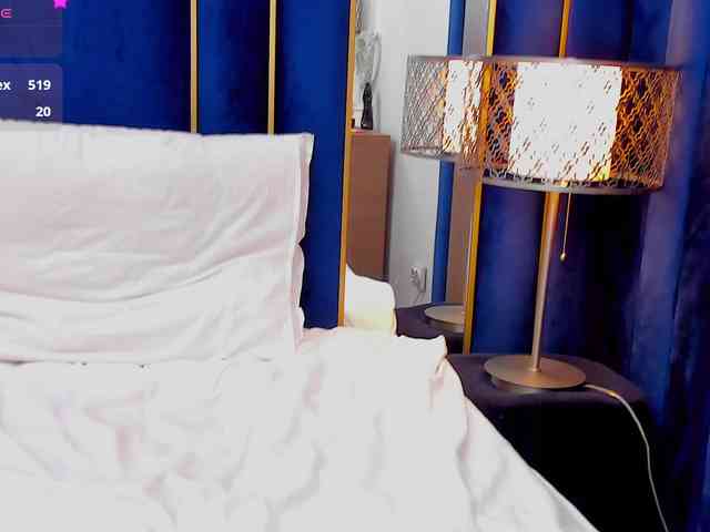 tenny-shy webcam