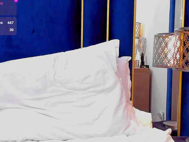 tenny-shy webcam
