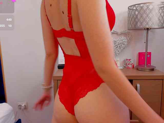 tenny-shy webcam