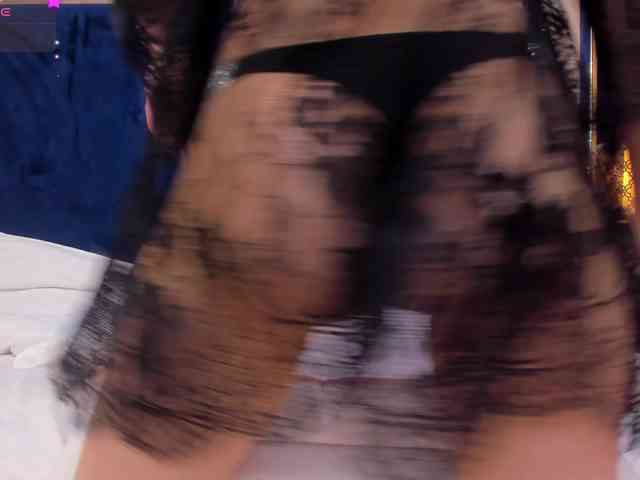 tenny-shy webcam