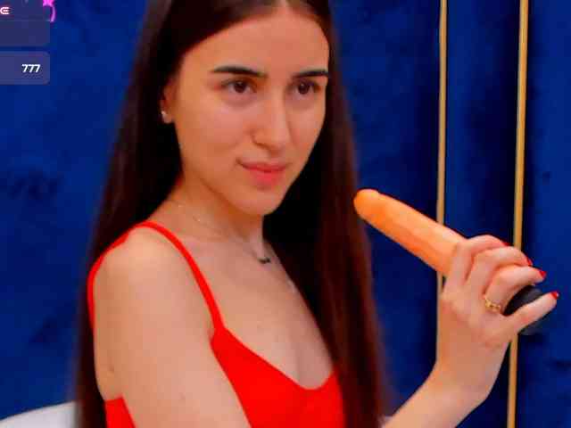 tenny-shy webcam