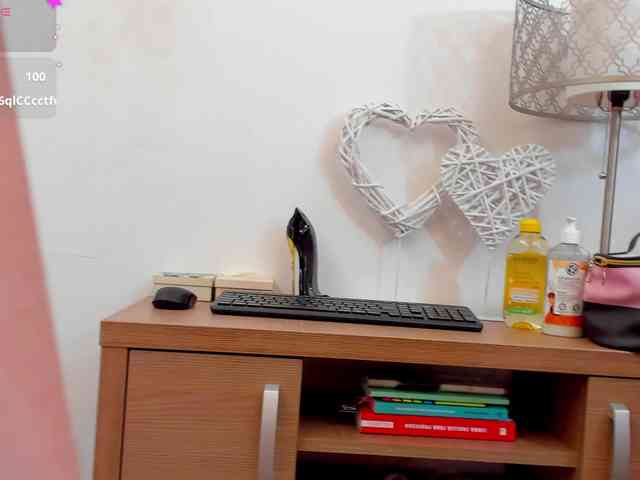 tenny-shy webcam