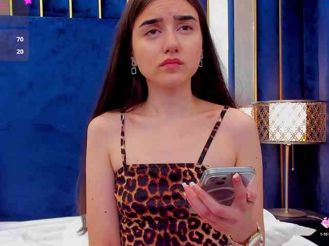 tenny-shy webcam