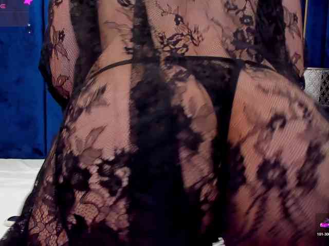 tenny-shy webcam