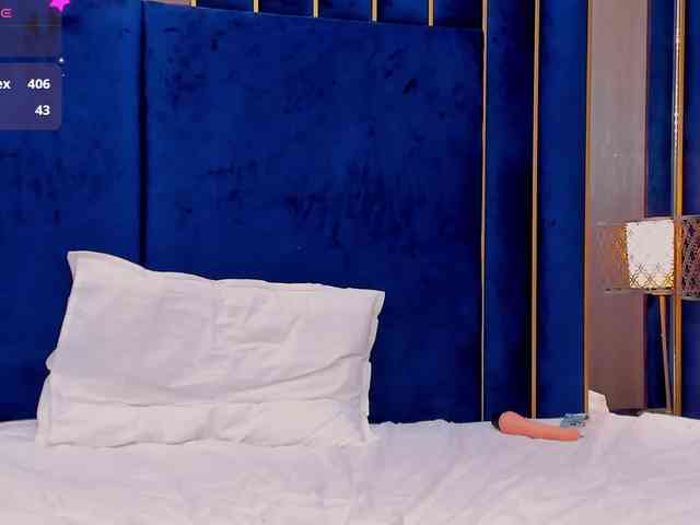 tenny-shy webcam