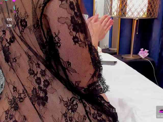 tenny-shy webcam