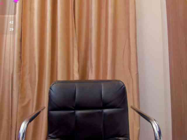 tenny-shy webcam