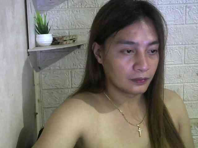 Micamica16 Live Webcam on BongaCams