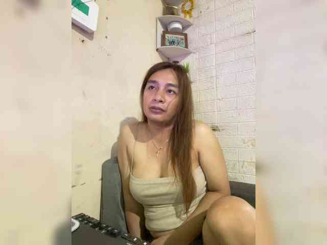 Micamica16 Live Webcam on BongaCams