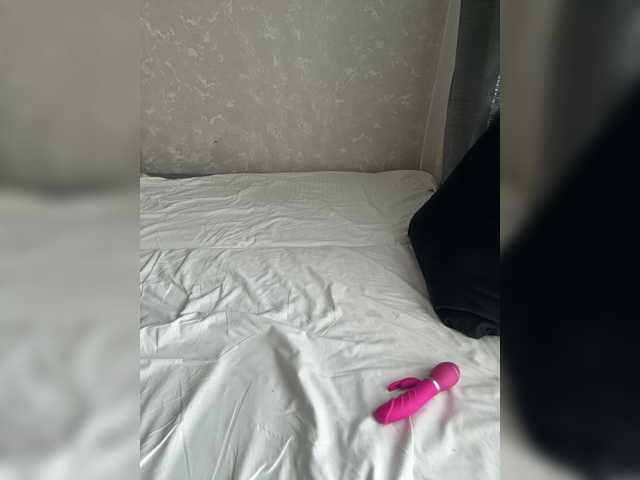 KisaDasha211 live cam on BongaCams