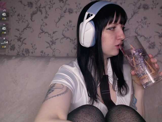 tastycherrypie live cam on BongaCams