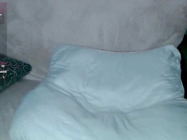 tastycherrypie live cam on BongaCams