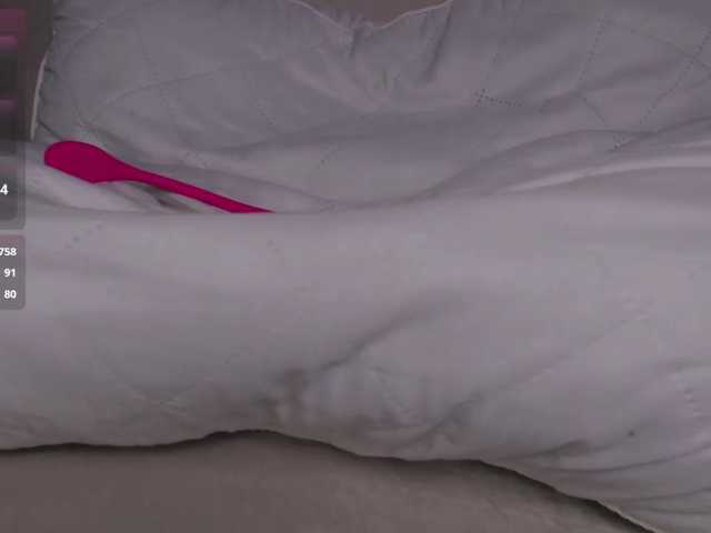 tastycherrypie live cam on BongaCams