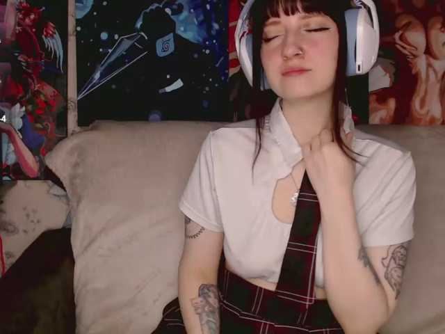 tastycherrypie live cam on BongaCams