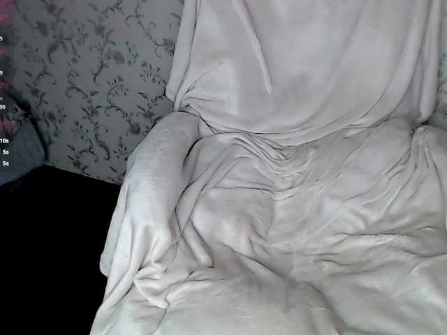 tastycherrypie live cam on BongaCams
