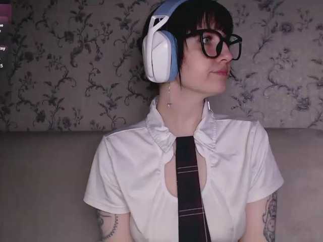 tastycherrypie live cam on BongaCams