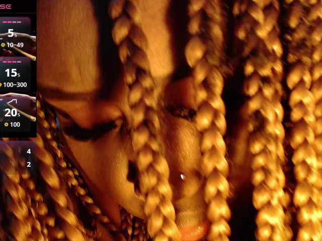 SavannaRichards live cam on BongaCams