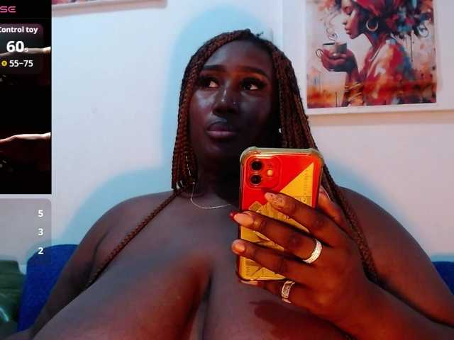 SavannaRichards live cam on BongaCams