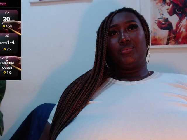 SavannaRichards live cam on BongaCams