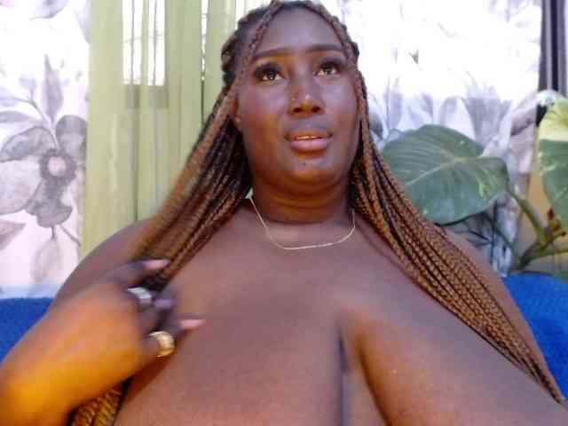 SavannaRichards webcam