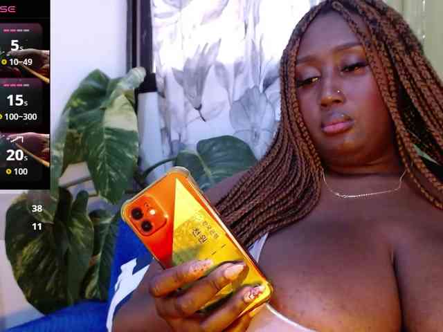 SavannaRichards webcam