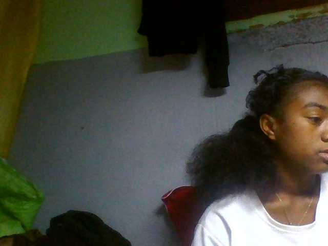 Joela1 live cam on BongaCams