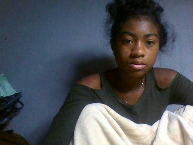Joela1 live cam on BongaCams