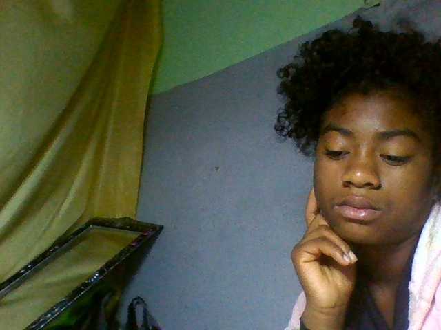 Joela1 live cam on BongaCams