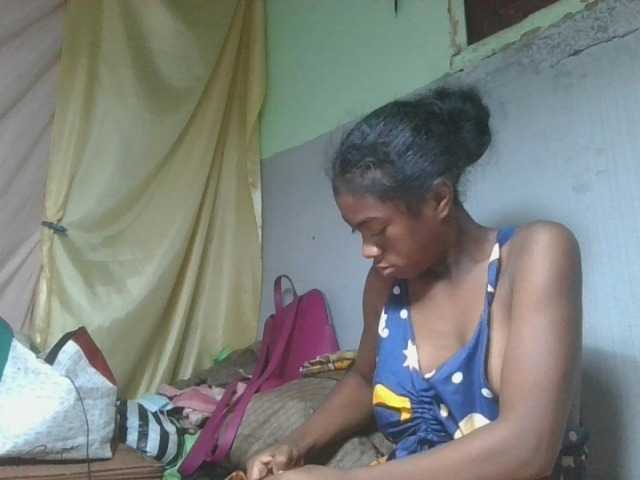 Joela1 live cam on BongaCams