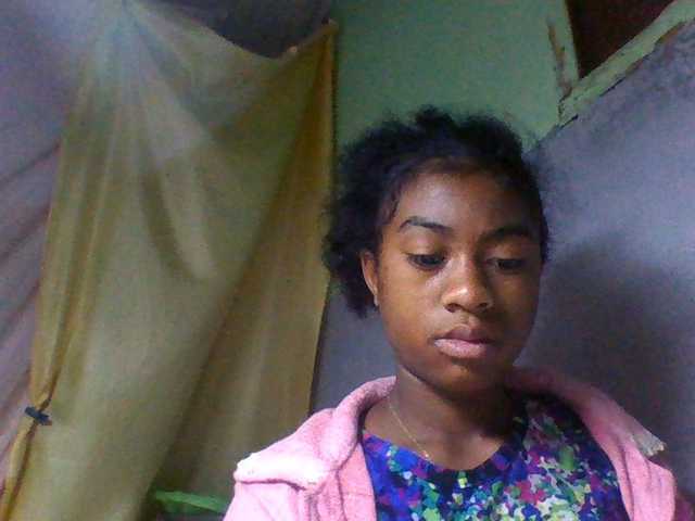 Joela1 live cam on BongaCams