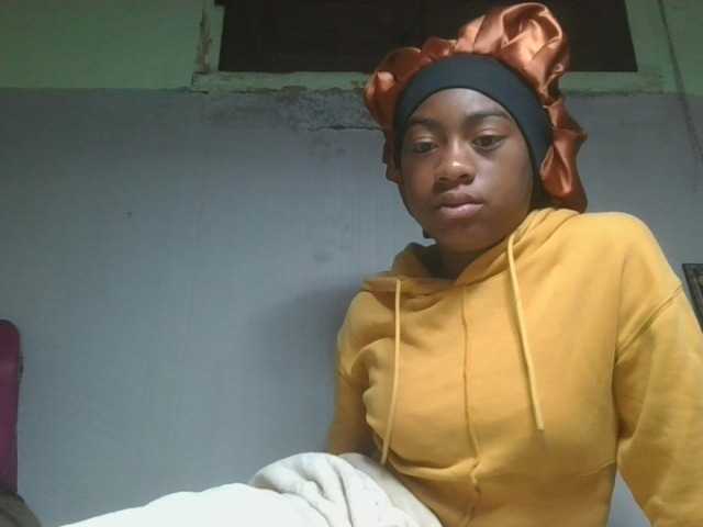 Joela1 live cam on BongaCams