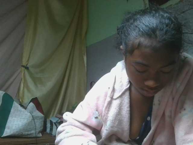 Joela1 live cam on BongaCams