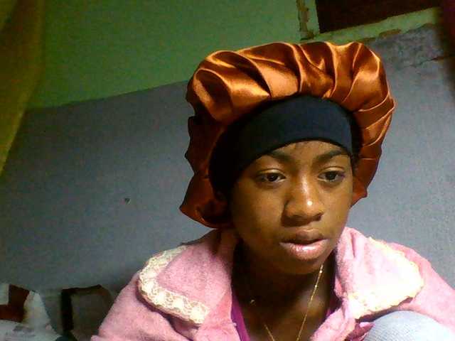 Joela1 live cam on BongaCams