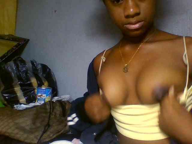 Joela1 webcam