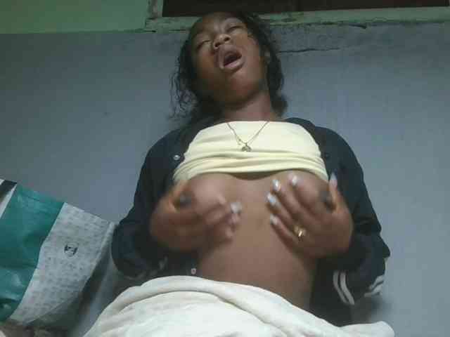 Joela1 webcam