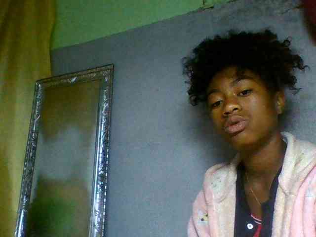 Joela1 webcam