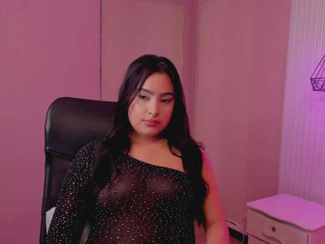 AriaClaire live cam on BongaCams