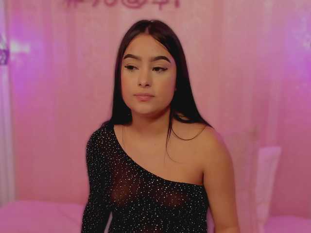 AriaClaire live cam on BongaCams