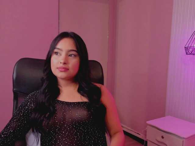 AriaClaire live cam on BongaCams