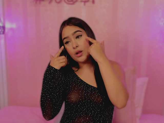 AriaClaire live cam on BongaCams