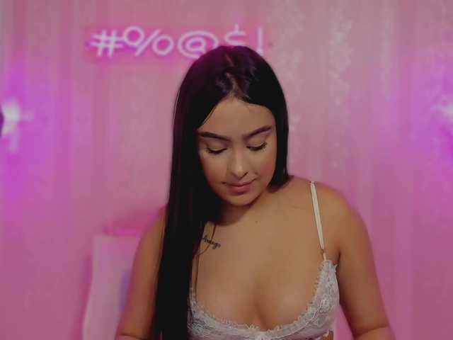 AriaClaire live cam on BongaCams