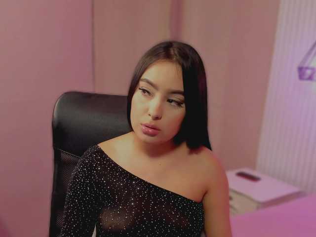 AriaClaire live cam on BongaCams