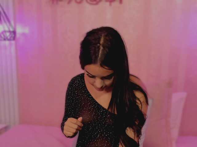 AriaClaire live cam on BongaCams