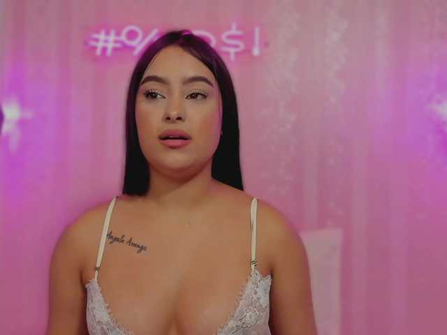 AriaClaire live cam on BongaCams
