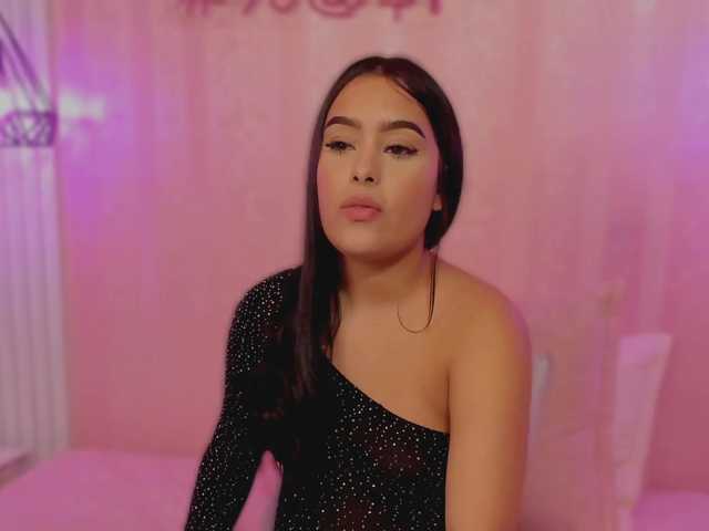 AriaClaire live cam on BongaCams