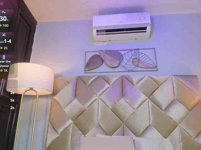 IsaMillerS4 webcam