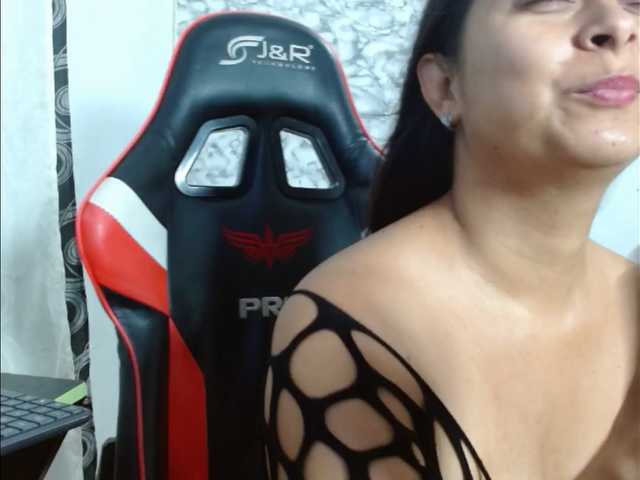 Zamiramoon live cam on BongaCams