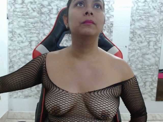 Zamiramoon, live now on BongaCams