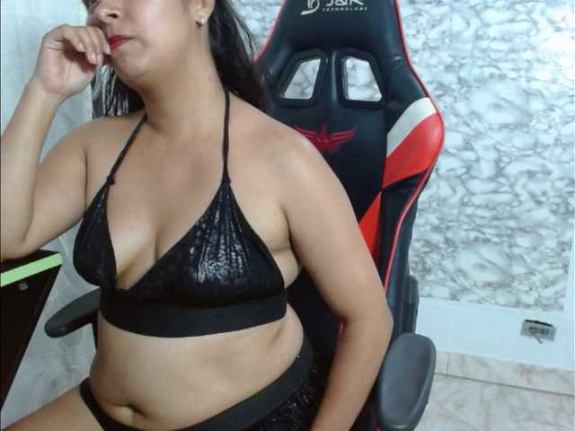 Zamiramoon live cam on BongaCams