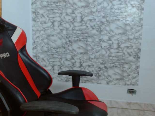 Zamiramoon live cam on BongaCams